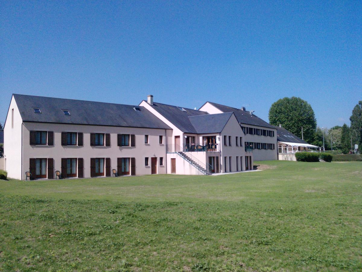 Logis Hotel Restaurant De L'Abbaye Ferrieres-en-Gatinais Exterior photo